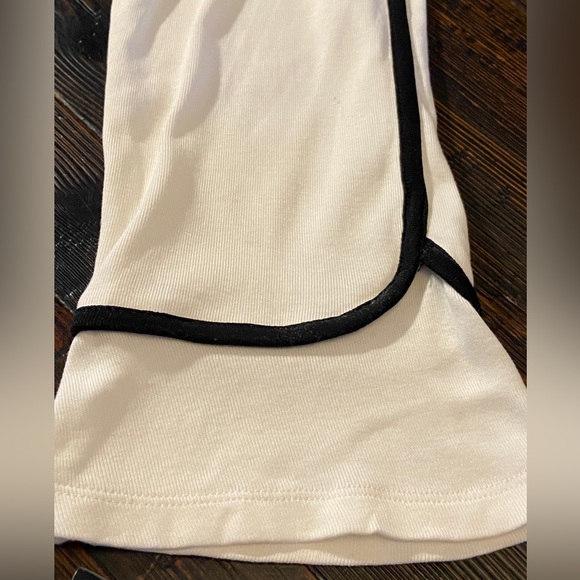 Rafaella Medium Scoop Neck Womens Top with Bell Sleeves - Picture 6 of 7